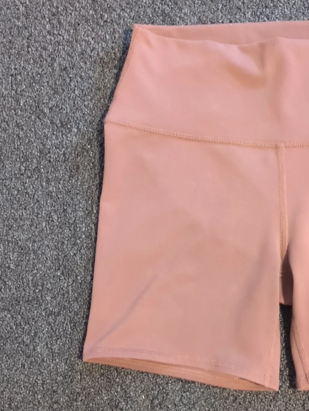 Alo Women's M 5